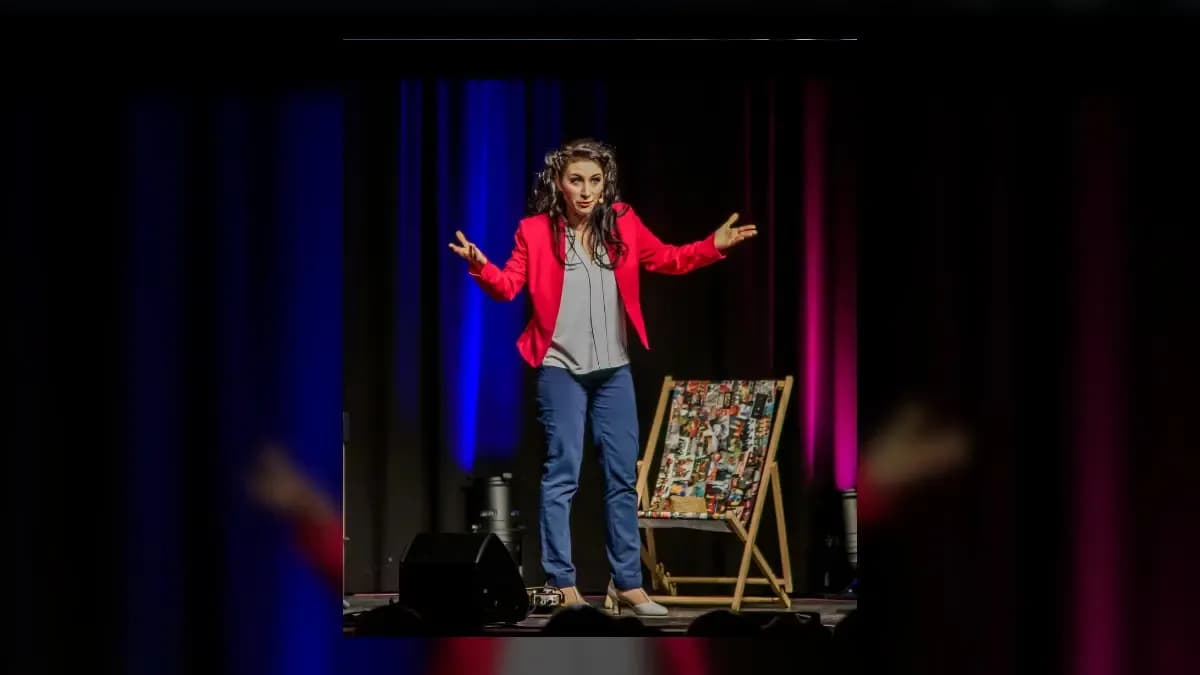 BERNADETTE KIZIK PRÄSENTIERT: „ZUCKERGOSCHERL“